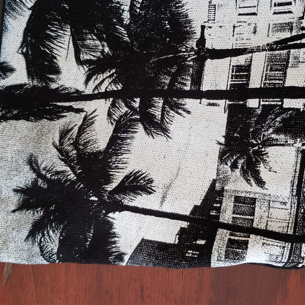 Robin Ruth Miami Beach Bag - Picture 11 of 16